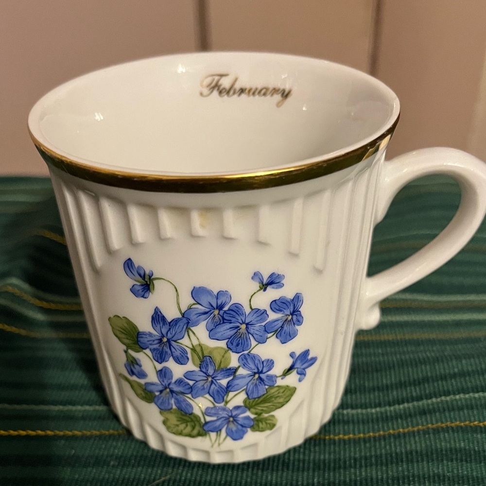 February coffee cup - Picture 2 of 5